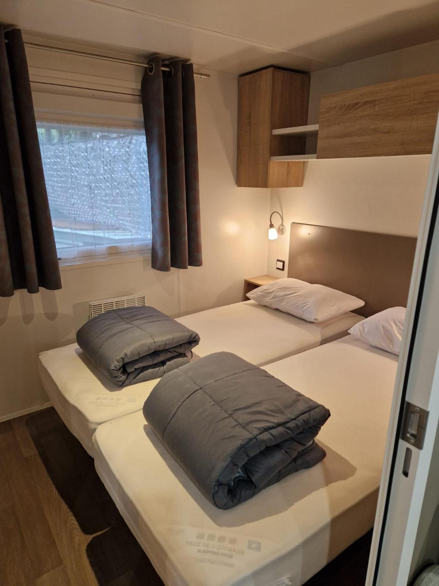 Mobil Home Tout Confort 3 Chambres Camping Les Pierres Couchees Saint-Brévin-les-Pins Ngoại thất bức ảnh